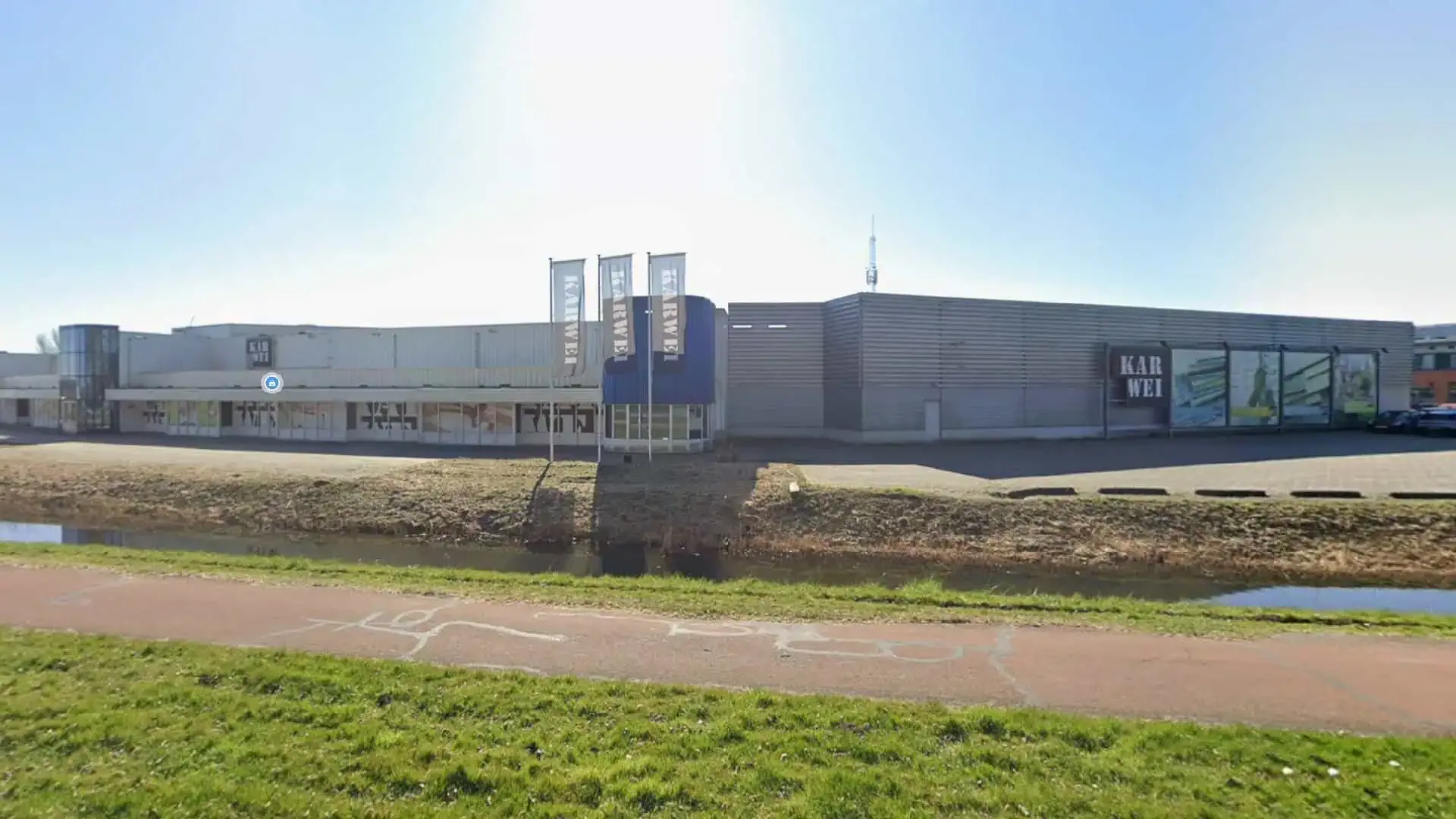 Karwei Schagen voor foto